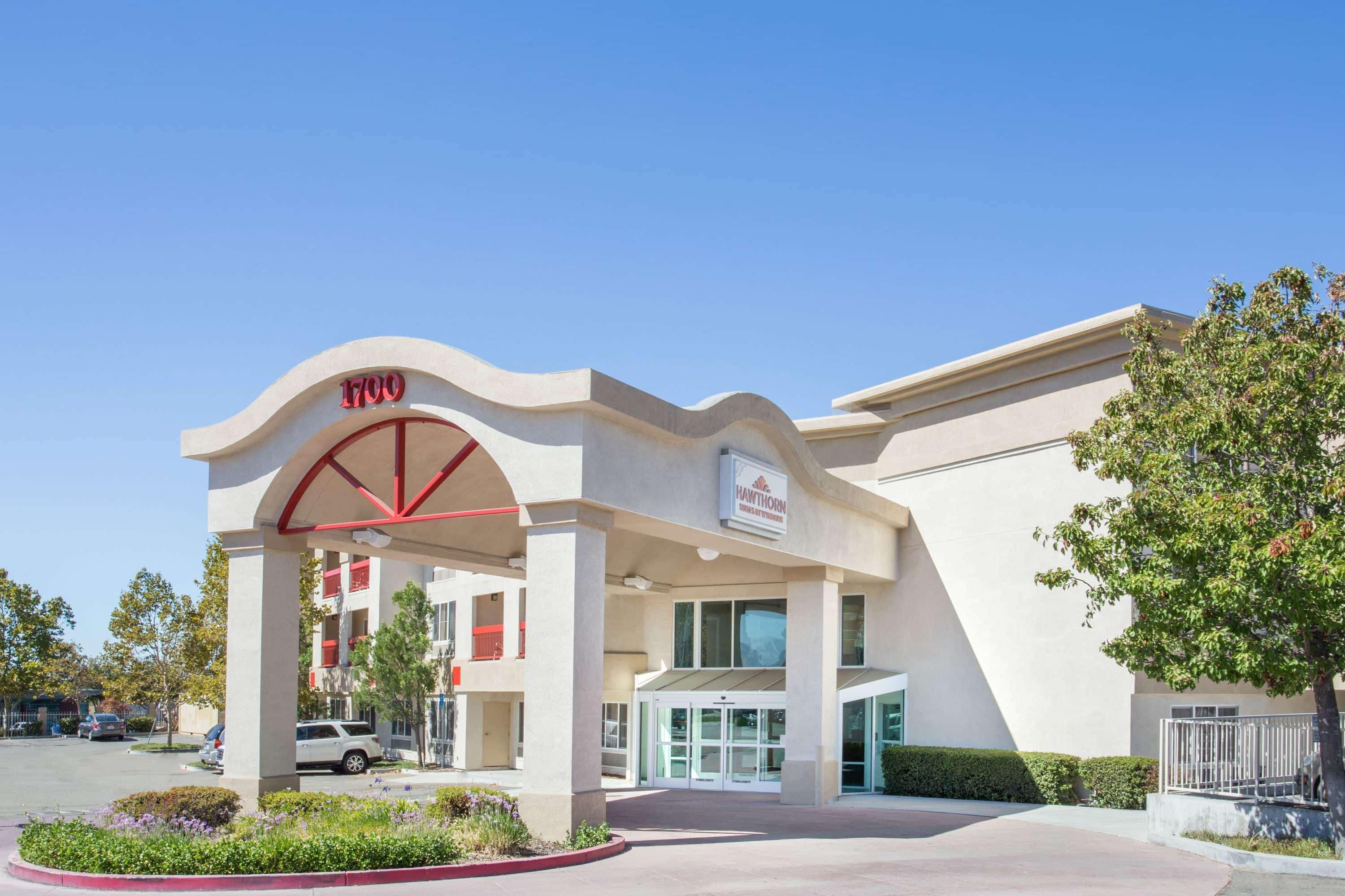 Hawthorn Suites By Wyndham Livermore Exteriér fotografie