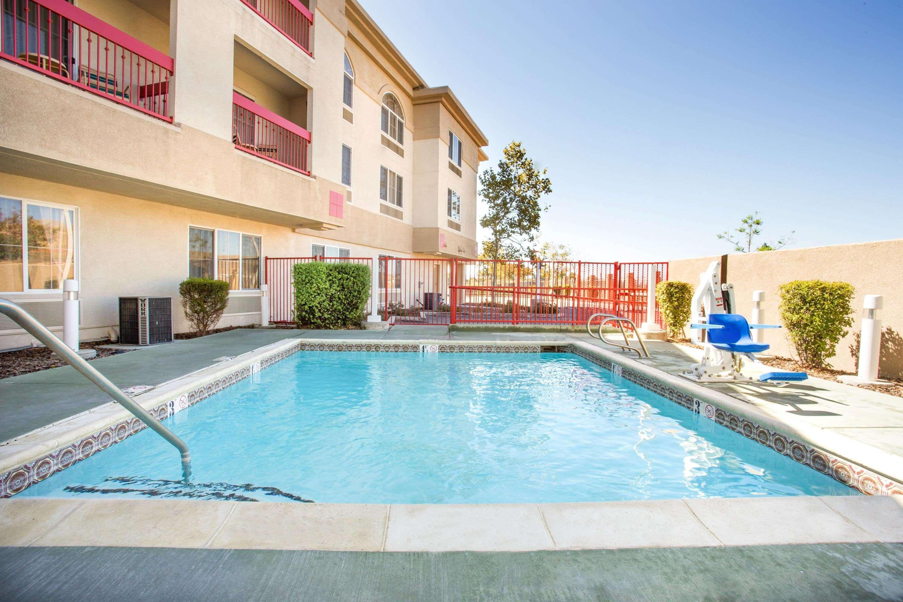 Hawthorn Suites By Wyndham Livermore Exteriér fotografie